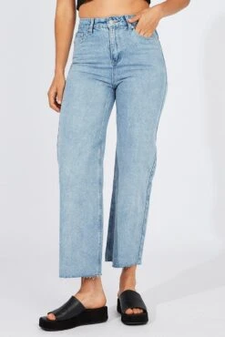 Denim High Rise Wide Leg Crop 8 Denim High Rise Wide Leg Crop -FabWear Shop dl1412b 81r light wash 3